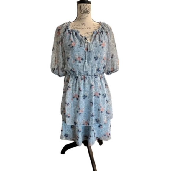 NWT Bailey Blue Blue Floral Tiered Flowy Feminine Mini Dress Juniors Size Medium - Picture 1 of 15